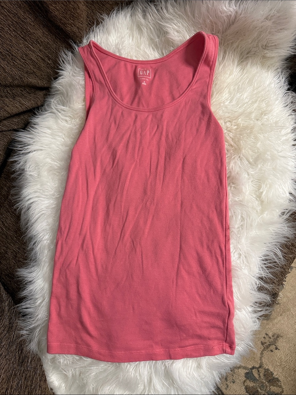 GAP Pink Tank Top - Scoop Neck